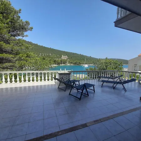 Holiday home Captain Ante's House Dragove